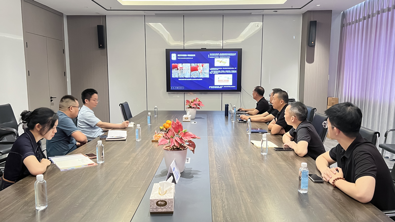 福建省工信厅、市科协领导莅临开云官方网页版官网指导慰问